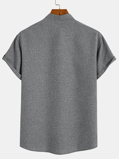 Leo™ | Elegante camisa de manga corta con cuello alto