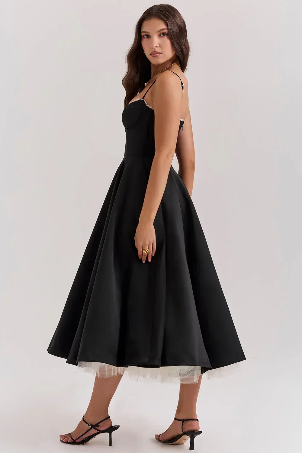 Arielle – Vestido Midi Elegante