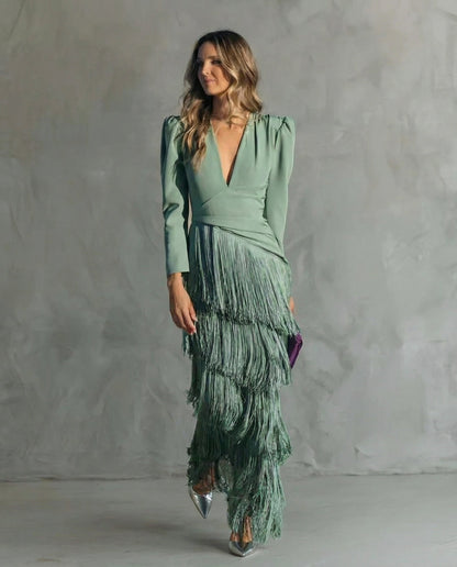 Clara™ · Vestido elegante con mangas de flecos
