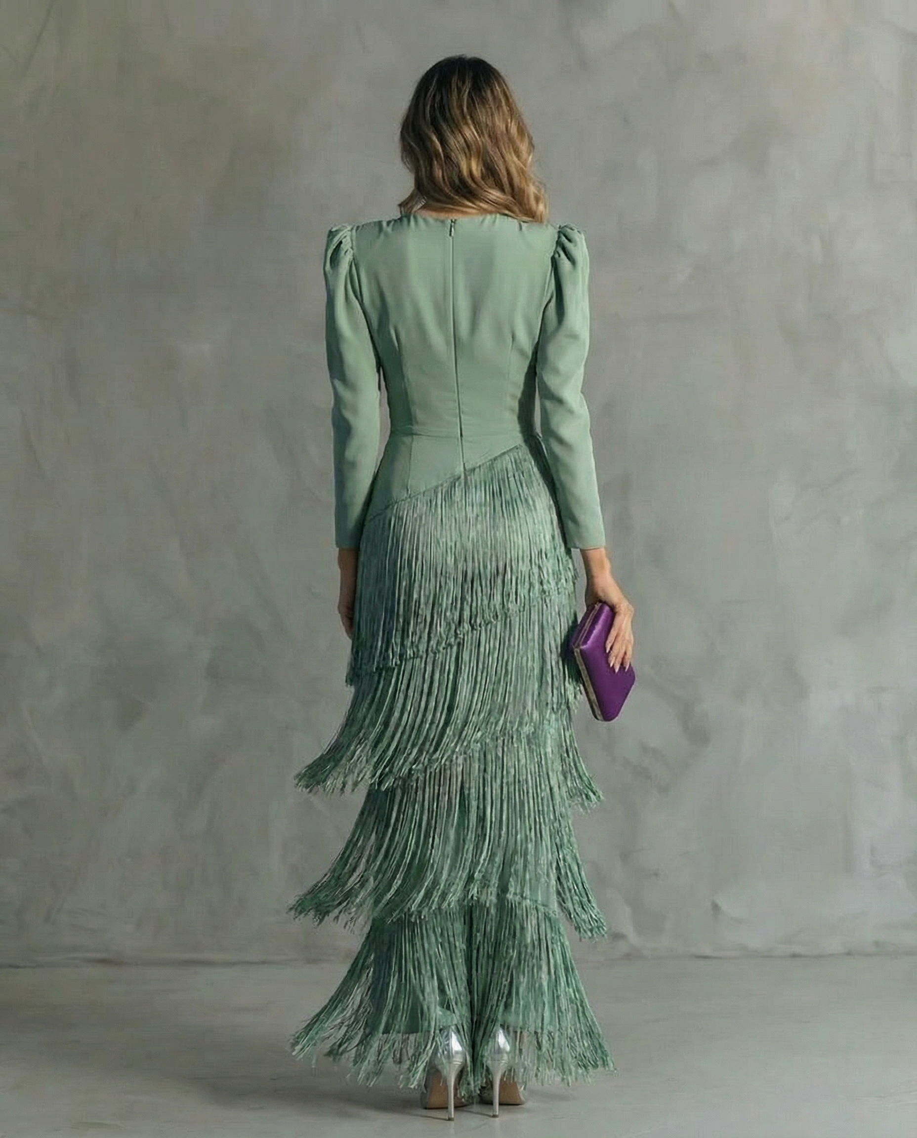 Clara™ · Vestido elegante con mangas de flecos