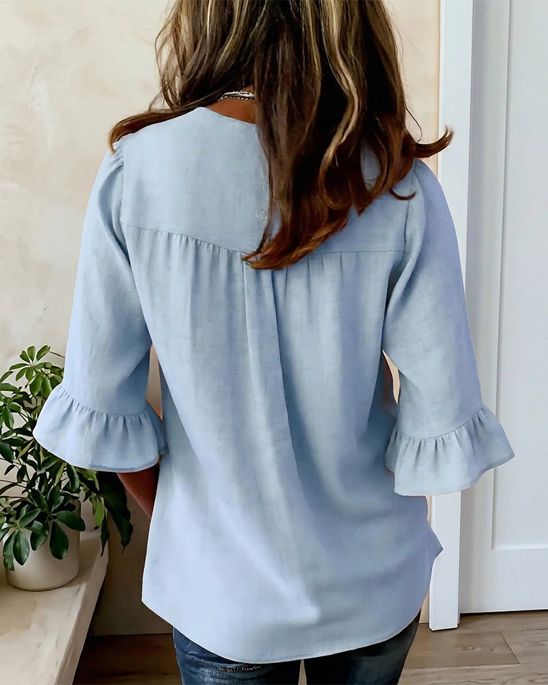 Sophia - Blusa de algodón y lino liso con botones de madera y volantes.