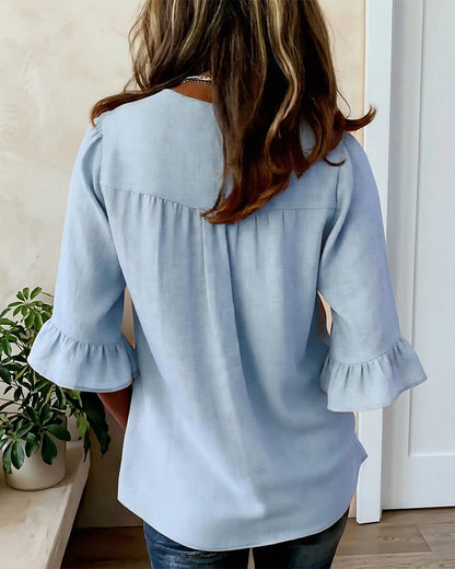 Sophia - Blusa de algodón y lino liso con botones de madera y volantes.